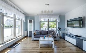 Lion Apartments - Rooftop Apartment With Terrace